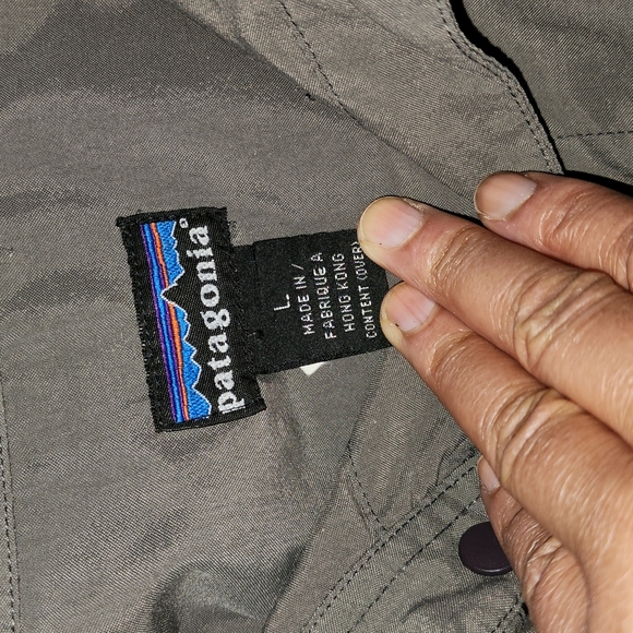 PATAGONIA SOFT NYLON OLIVE DOUBLE POCKET SHIRT SIZE LARGE EUC - Picture 5 of 8